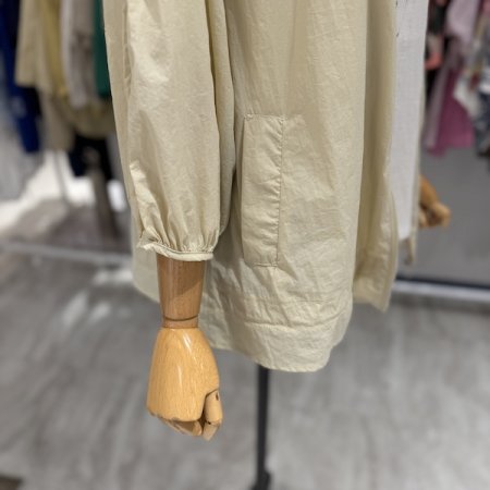 카라 밑단 스트링 점퍼