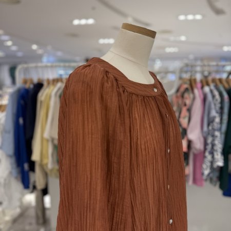 7부 소매 스퀘어넥 블라우스