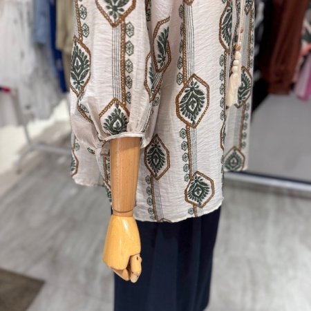 에스닉 블라우스