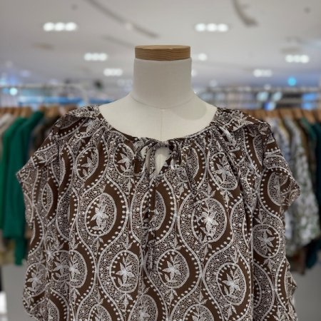 소매 벌룬 나염 블라우스