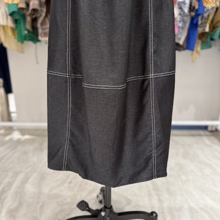 스티치 포인트 데님 스커트