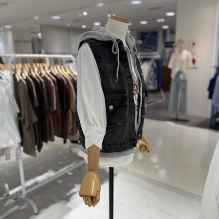 스테파니 데님 후드 배색 베스트