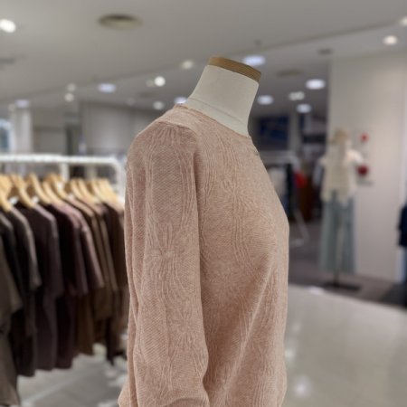 브로치 물결카라 니트