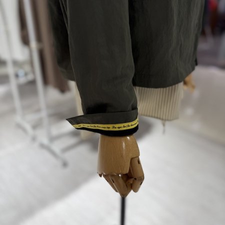 테잎 배색 숏 카라 자켓