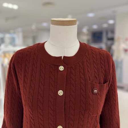 M버튼 페이크 가디건 니트