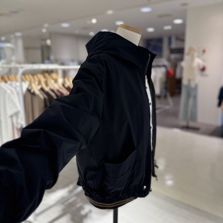 언더 뒷주름 점퍼