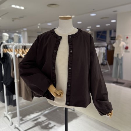 노카라 프릴 코팅 자켓