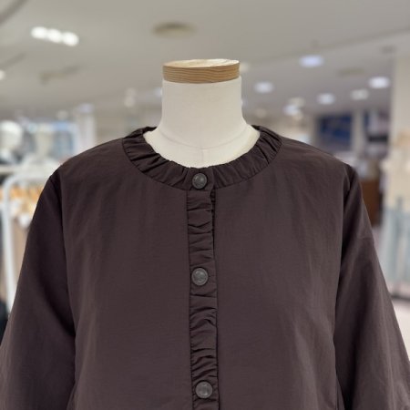 노카라 프릴 코팅 자켓