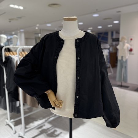 노카라 프릴 코팅 자켓