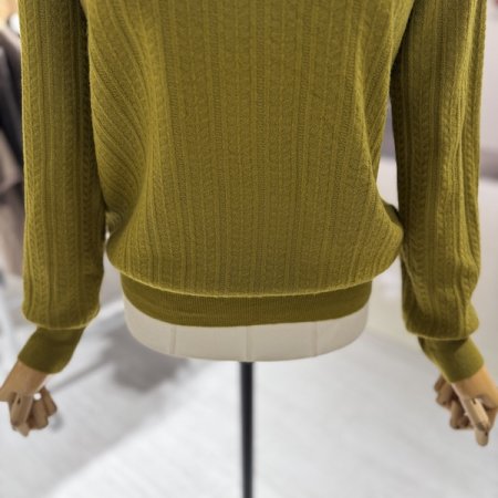 진주넥 라운드 니트