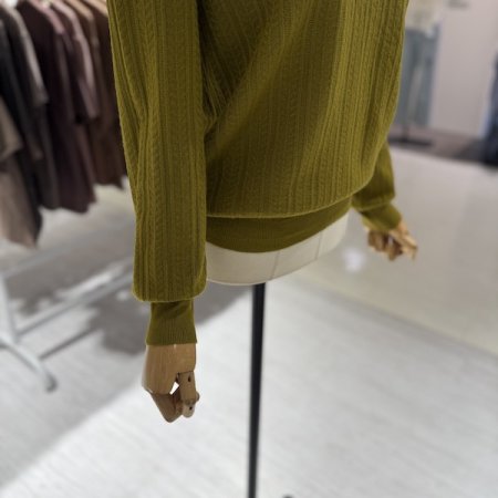 진주넥 라운드 니트