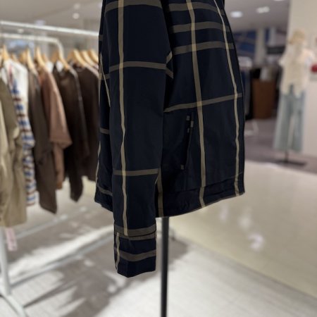 반 후드 체크 점퍼