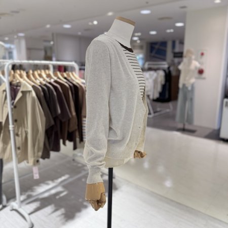 단가라 배색 가디건 니트