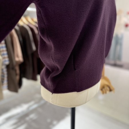 핀턱 소매 벌룬 니트