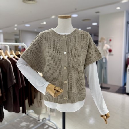 실버 하트 단추 니트 조끼