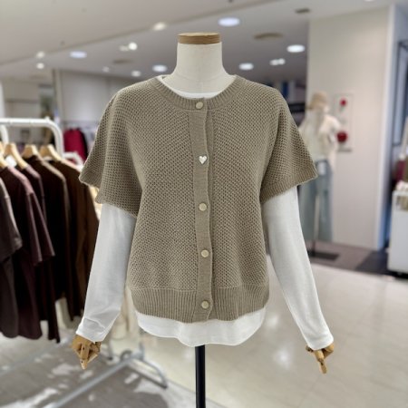 실버 하트 단추 니트 조끼