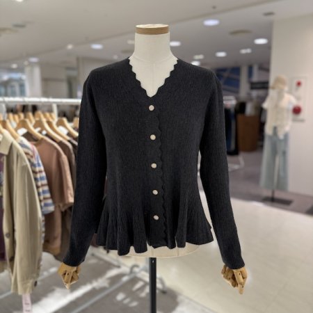 나풀 큐빅 니트