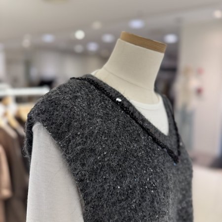 스팽글 브이넥 니트 조끼