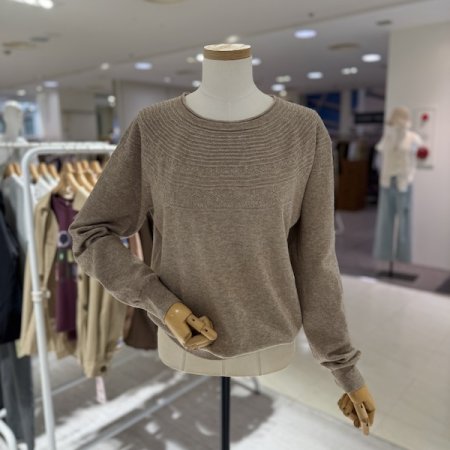 유니크 펀칭 짜임 라운드 니트