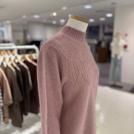 하프 잔사슬 반폴라 니트