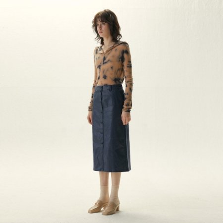 단추 포인트 글로우 H라인 스커트