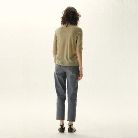 5부 소매 라운드 니트