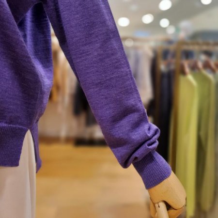 울 라운드 니트 티셔츠