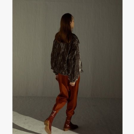 벨벳 하이넥 구스 점퍼