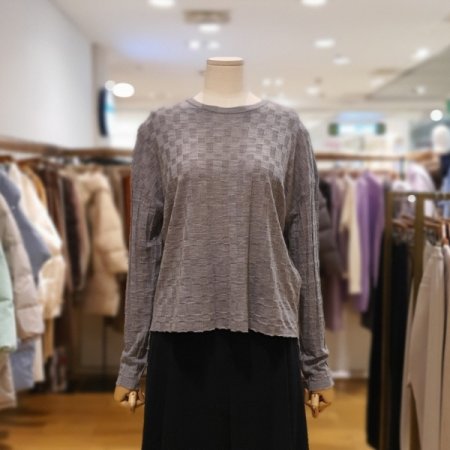 스퀘어 짜임 라운드 니트