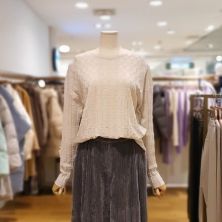 스퀘어 짜임 라운드 니트