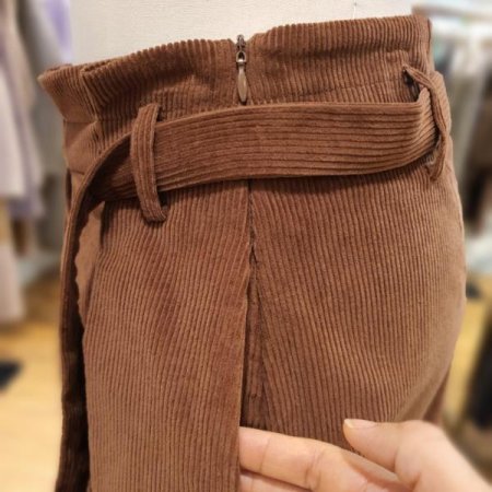 핀턱 코듀로이 스커트