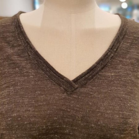 V넥 린넨 크롭니트