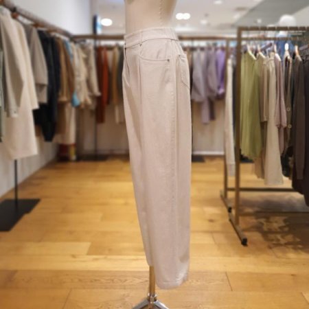 핀턱 배기핏 면팬츠