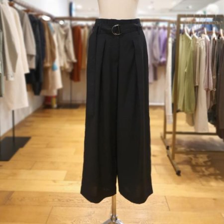 벨티드 핀턱 와이드팬츠