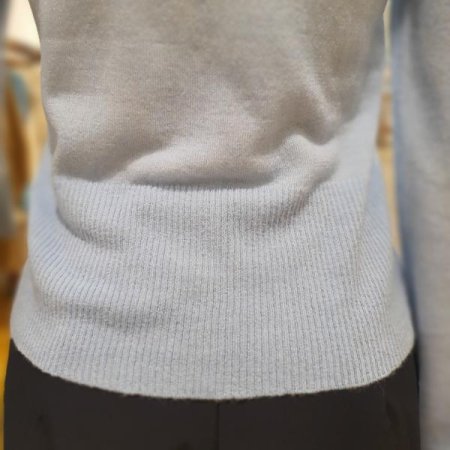 비비드 라운드 슬림핏 가디건