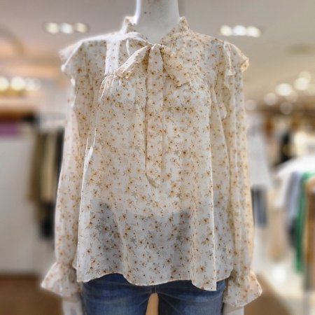 베리에꽃리본블라우스