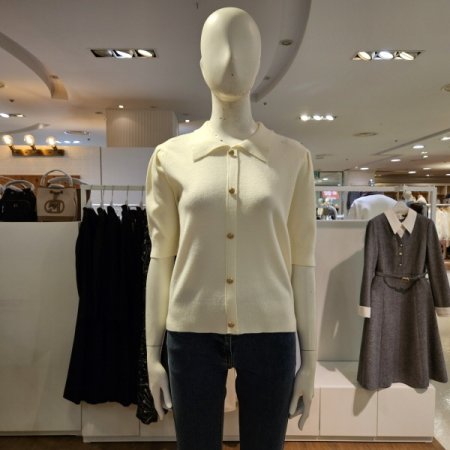 카라퍼프반팔니트