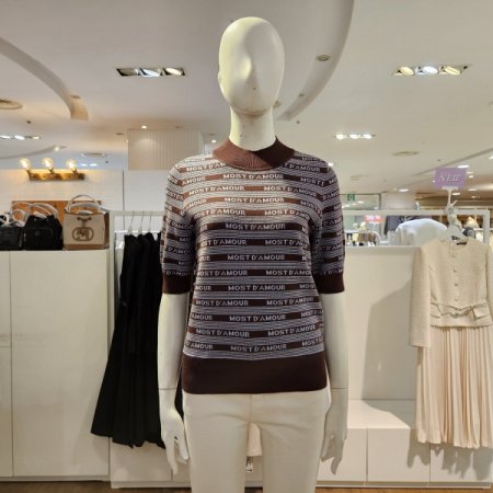 반넥레터링니트