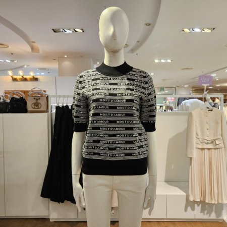 반넥레터링니트