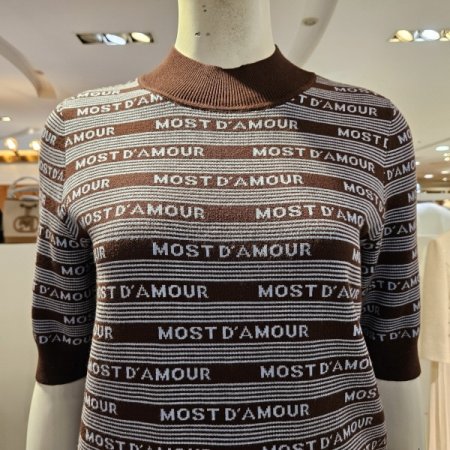 반넥레터링니트