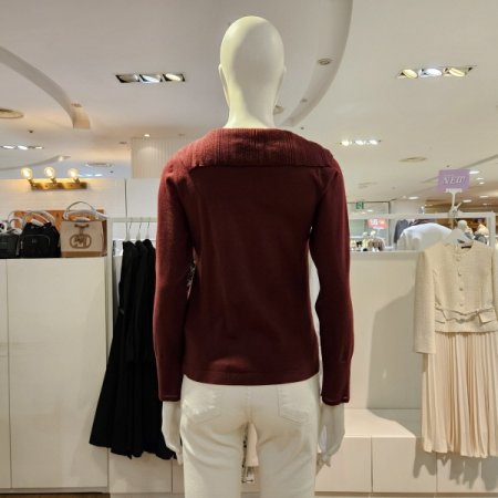 넥꼬임골지니트