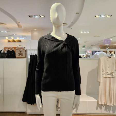 넥꼬임골지니트