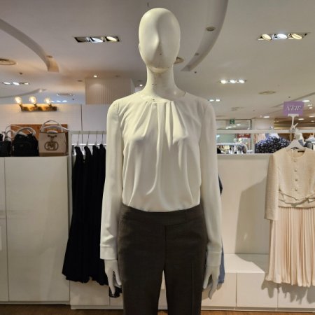 넥턱포인트기본블라우스