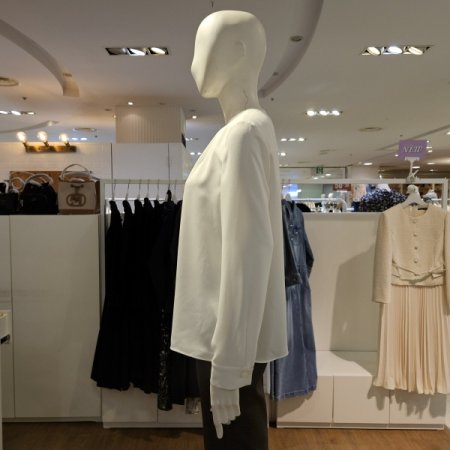 넥턱포인트기본블라우스