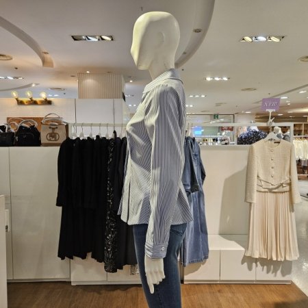 스트라이프턱장식플레어블라우스