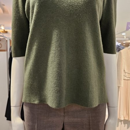 넥진주반팔니트