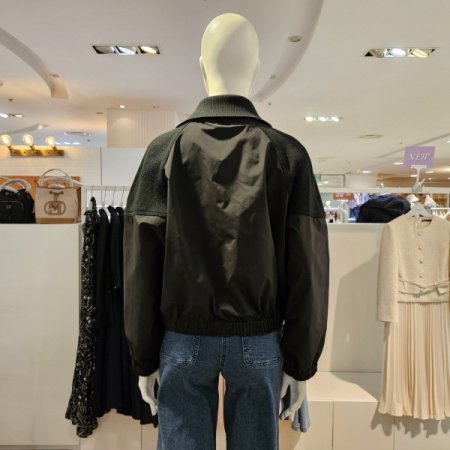 니트배색숏기장점퍼