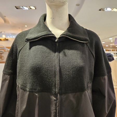 니트배색숏기장점퍼