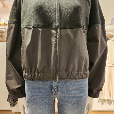 니트배색숏기장점퍼