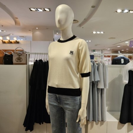 나나이브배색니트